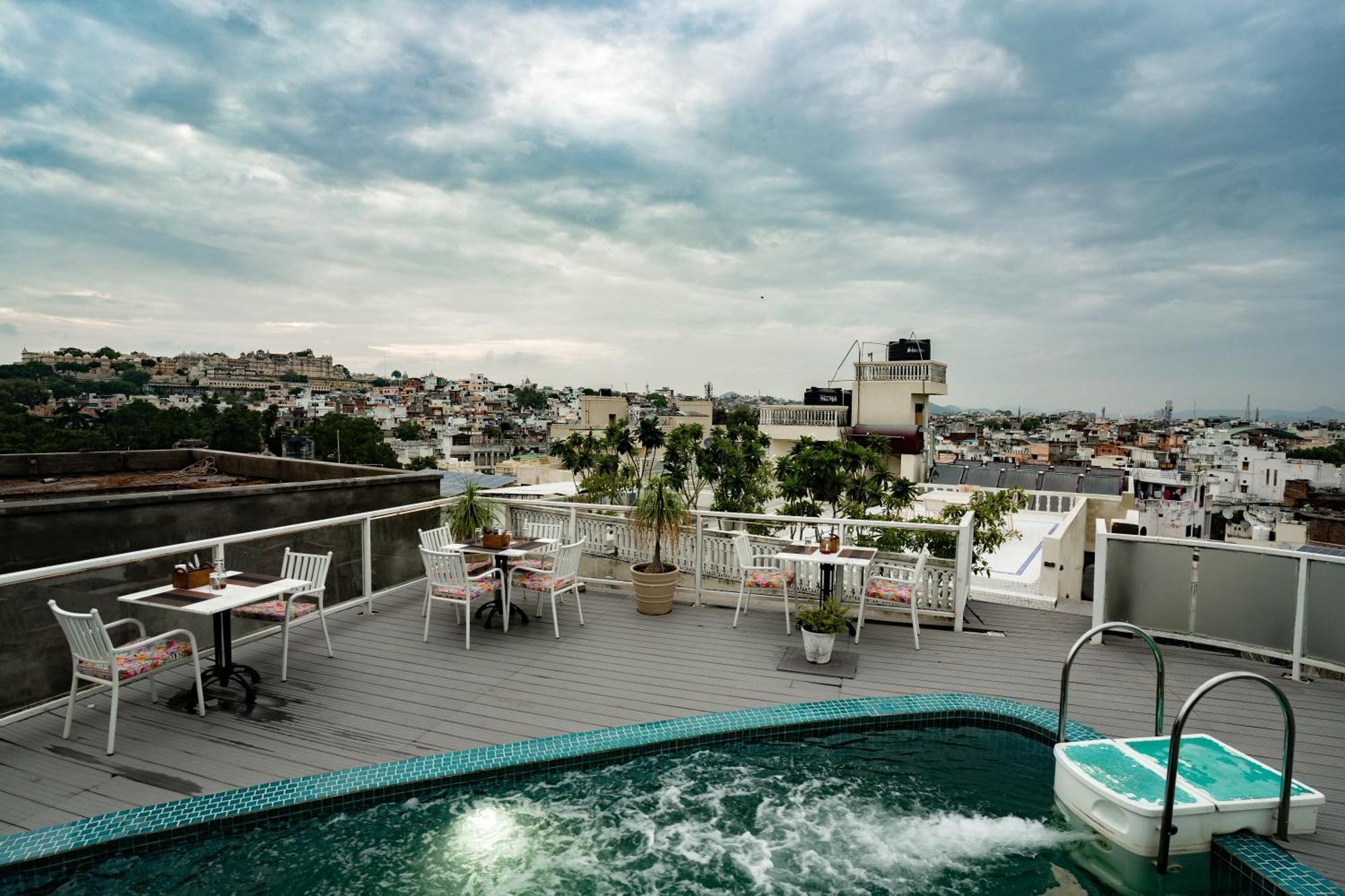 Tripli Hotels Shiv Villas Udaipur Ngoại thất bức ảnh