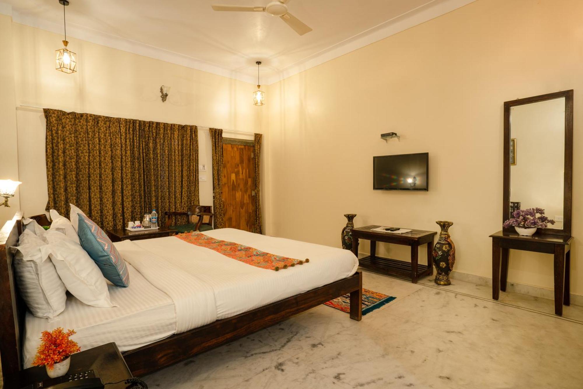 Tripli Hotels Shiv Villas Udaipur Ngoại thất bức ảnh